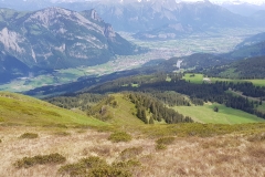 The trail running along the remainder of the ridge