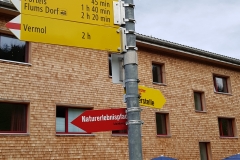 The signpost at Berghotel Schönhalden